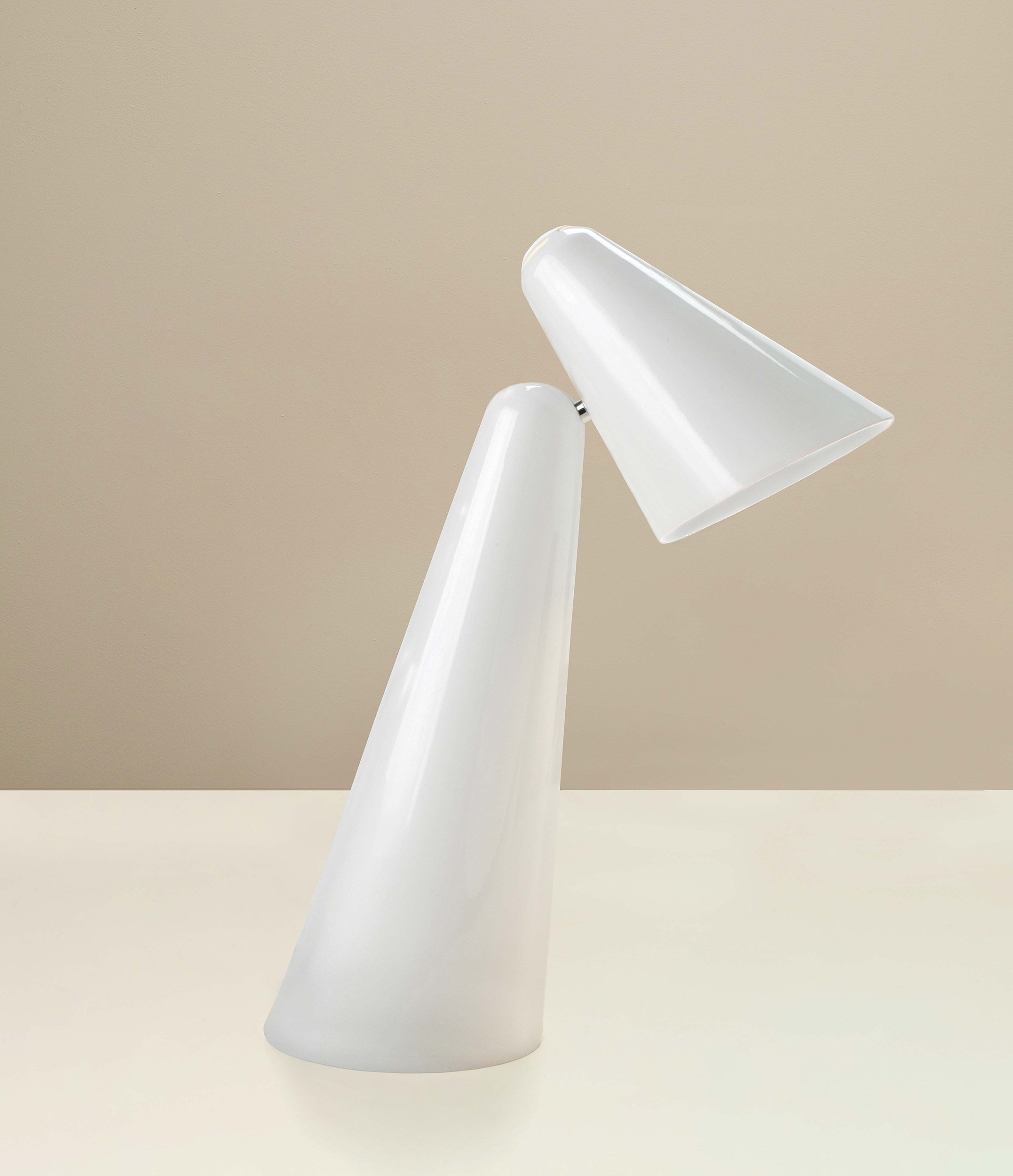 FORMAGENDA_DON-CAMILLO_Table_06