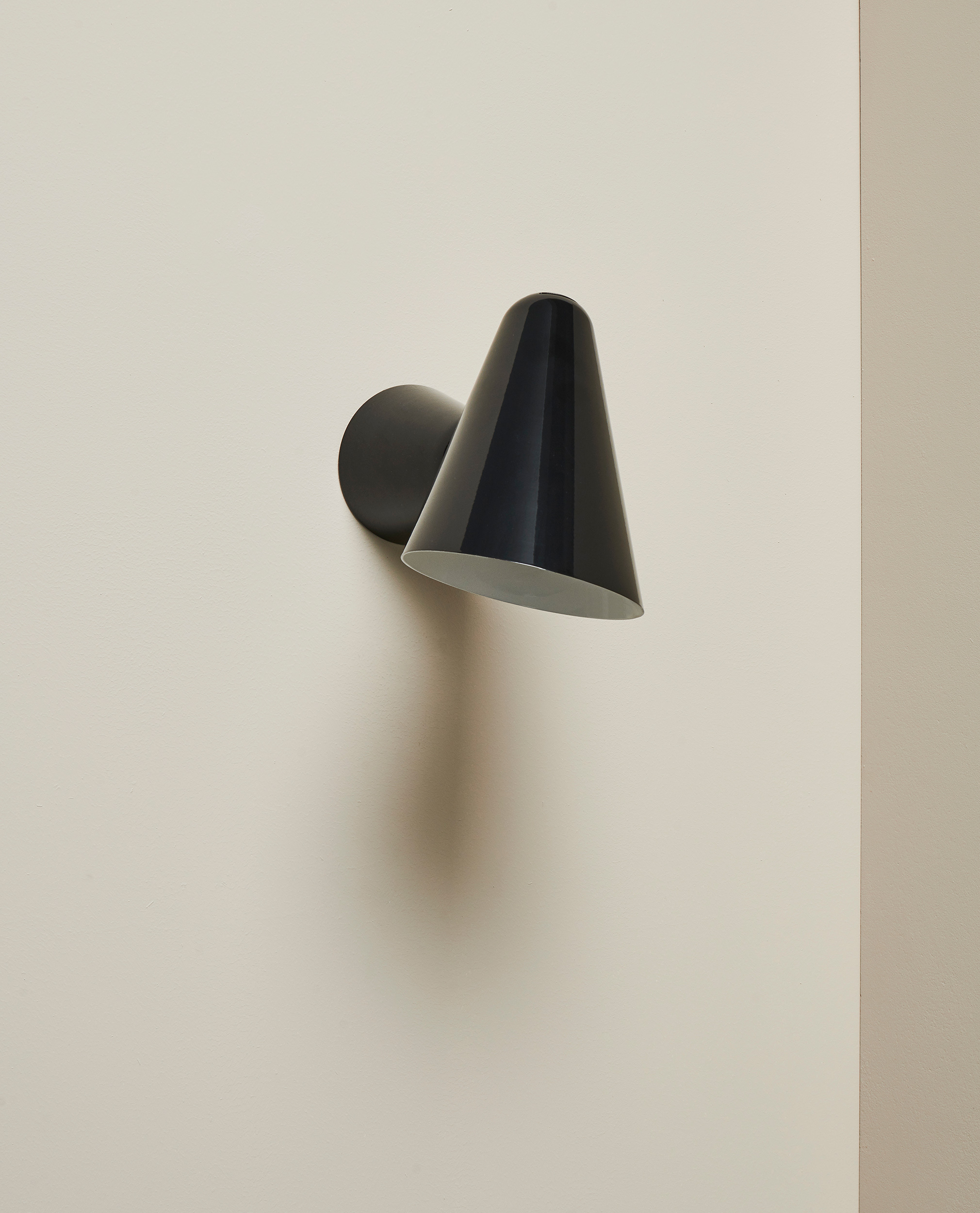 FORMAGENDA_DON CAMILLO_Wall_07